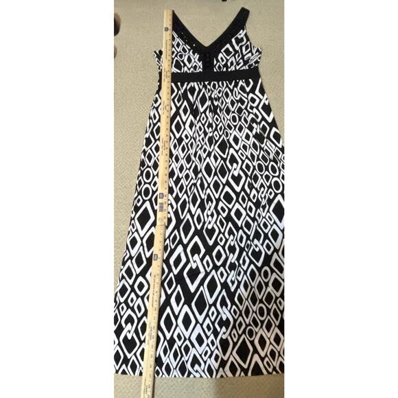 RN STUDIO Women’s Size S Embellished Maxi Dress Black White Polyester Spandex - Picture 7 of 7